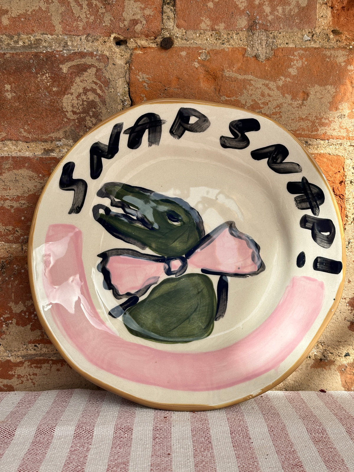 Crocodile plate